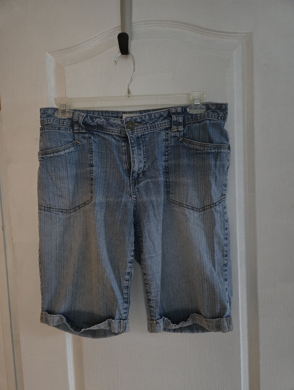 St John's Bay Womens Size 14 Blue Jean Denim Shorts Knee Length